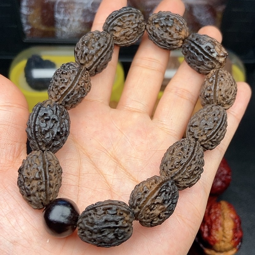 【闪购商品】文玩核桃手串地闷手串