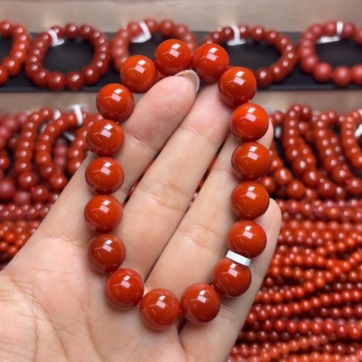 故***海玛瑙/玉髓未镶嵌天然玛瑙手串单圈