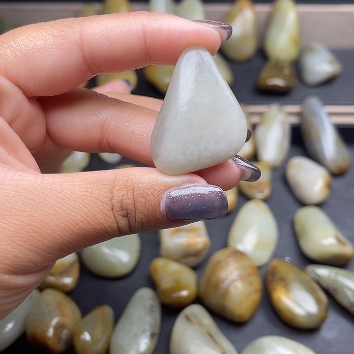 和田玉（糖玉）未镶嵌颈饰