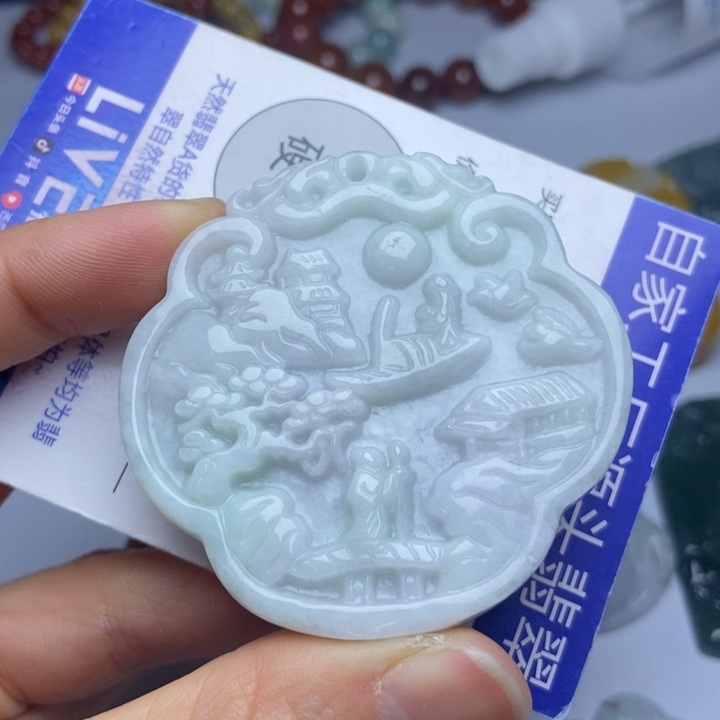 翡翠颈饰未镶嵌翡翠