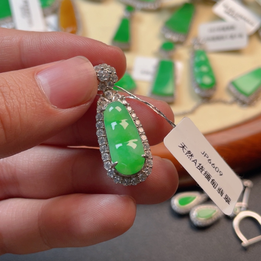 翡翠吊坠(不含链)银S925镶嵌
