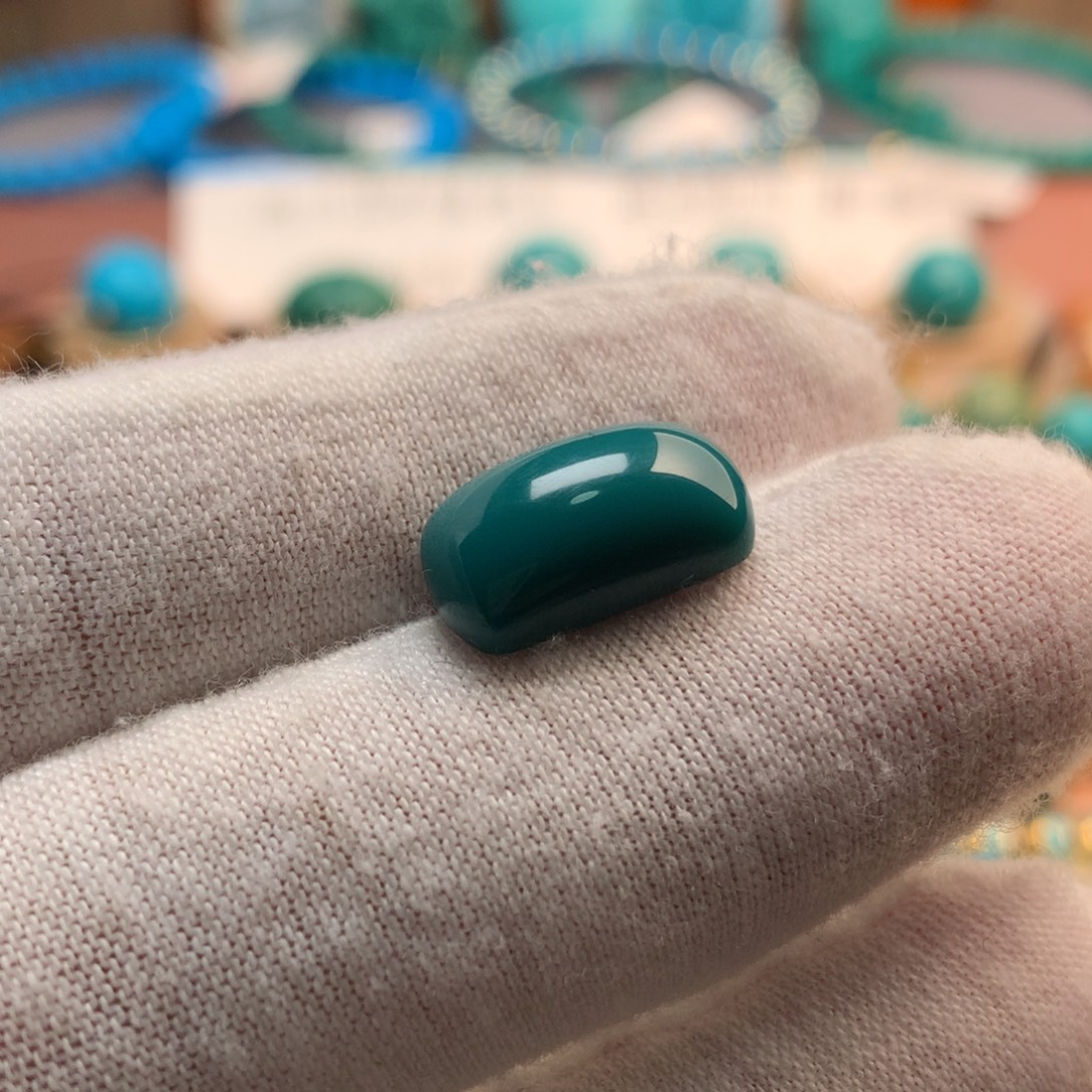 小****绿松石未镶嵌挂件