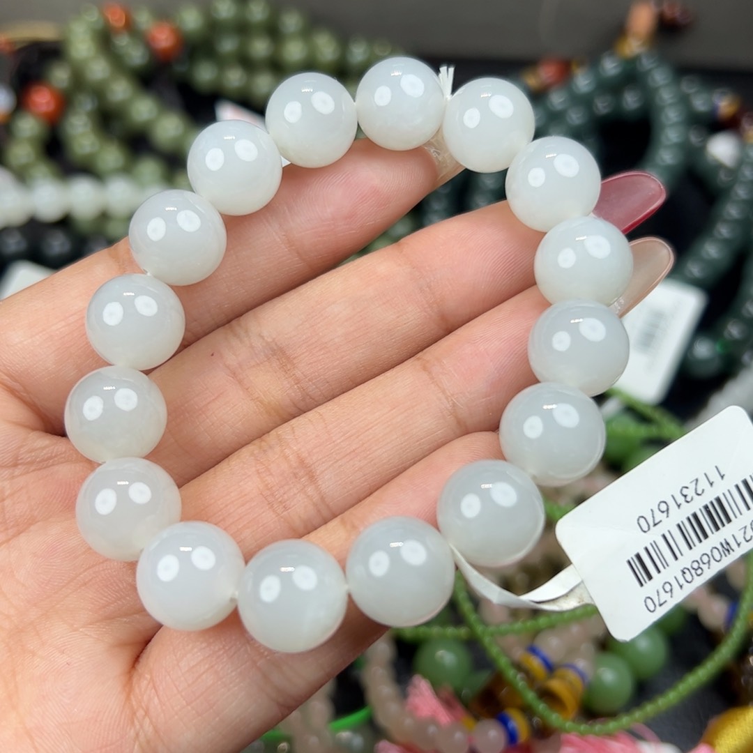 和田玉吊坠未镶嵌