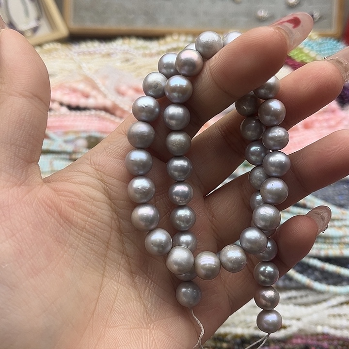 玛瑙/玉髓珠宝半成品未镶嵌9mm左右近圆珍珠几颗有生长纹