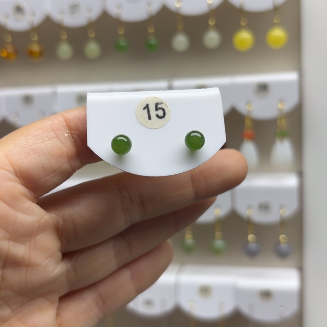 和田玉18K金镶嵌耳饰