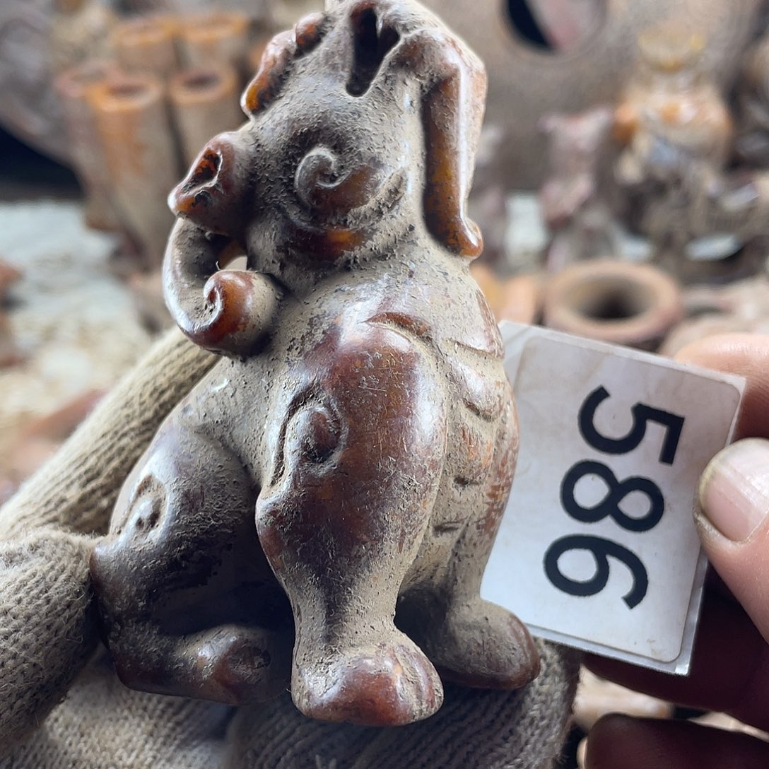 和田玉（糖玉）未镶嵌挂件