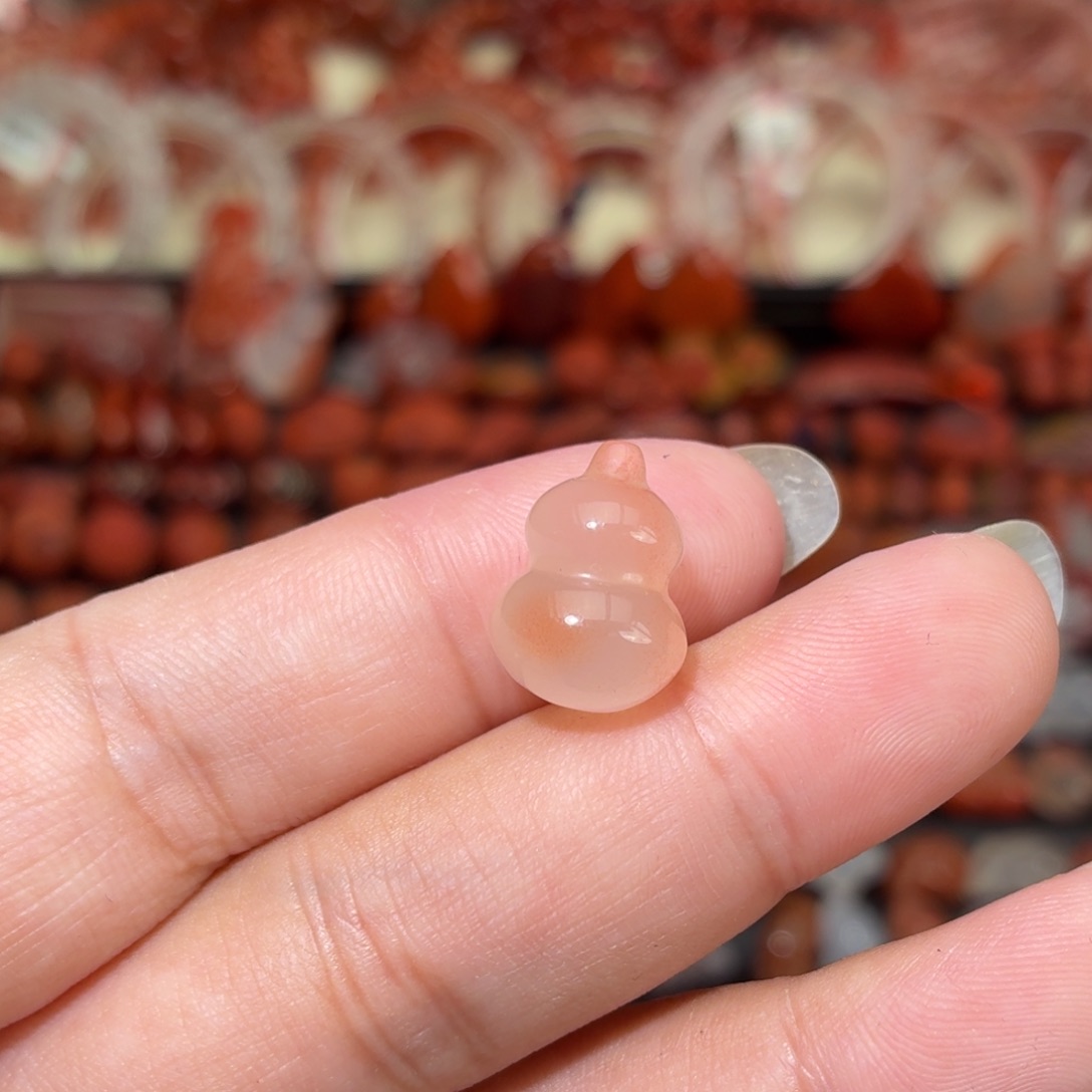 南红玛瑙未镶嵌颈饰胖葫芦