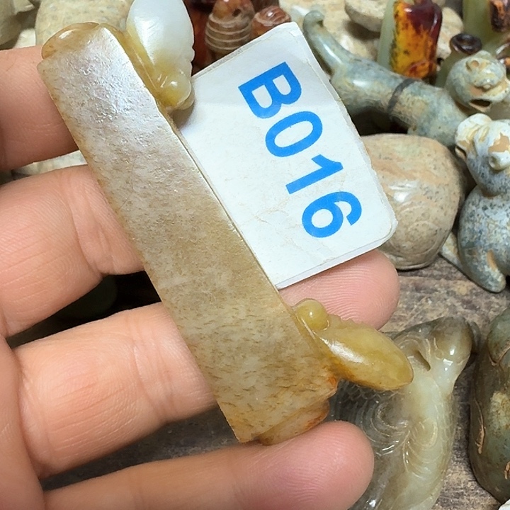 和田玉颈饰未镶嵌印****中