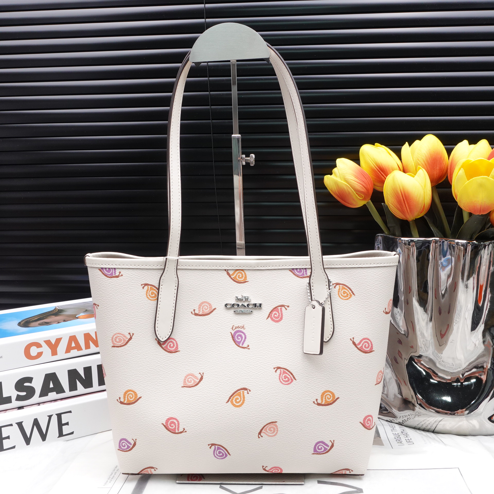 95新 COACH/蔻驰 手提包/T10164120