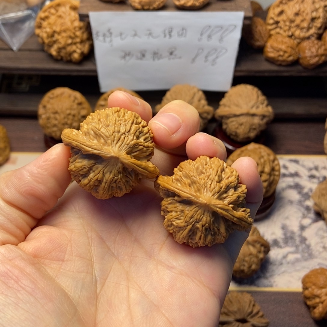 文玩核桃把件全品赵闷尺寸40