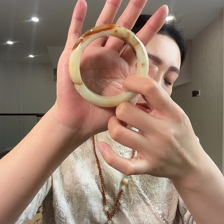 *****蛇纹石玉未镶嵌颈饰