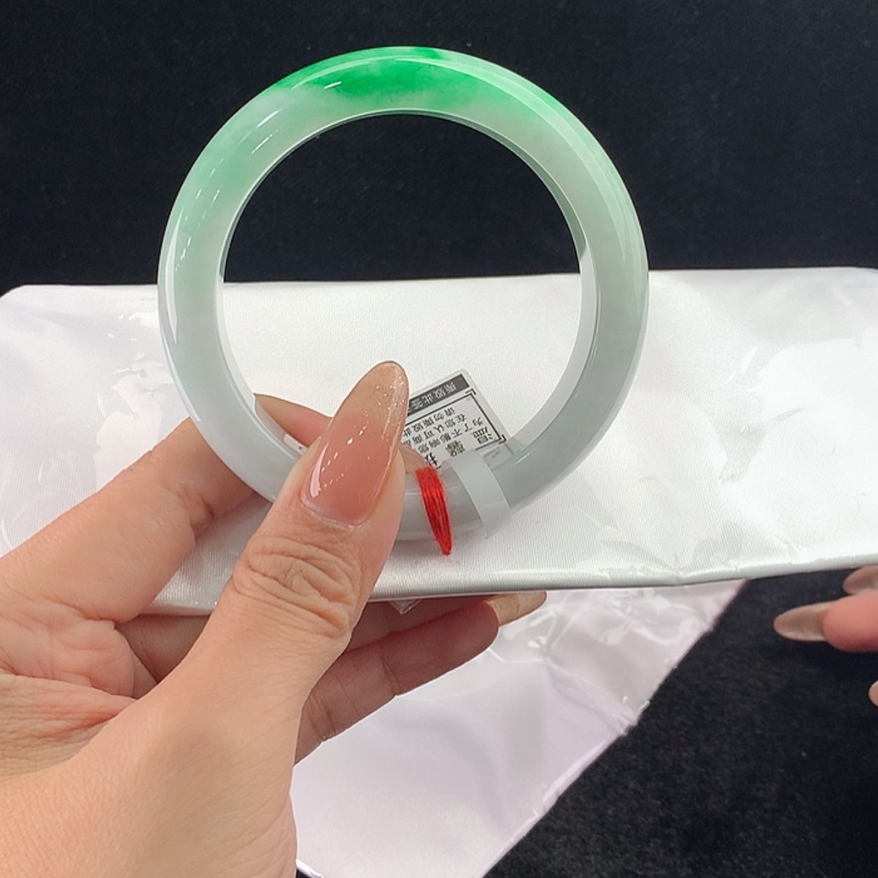 【闪购商品】未镶嵌手镯翡翠正60