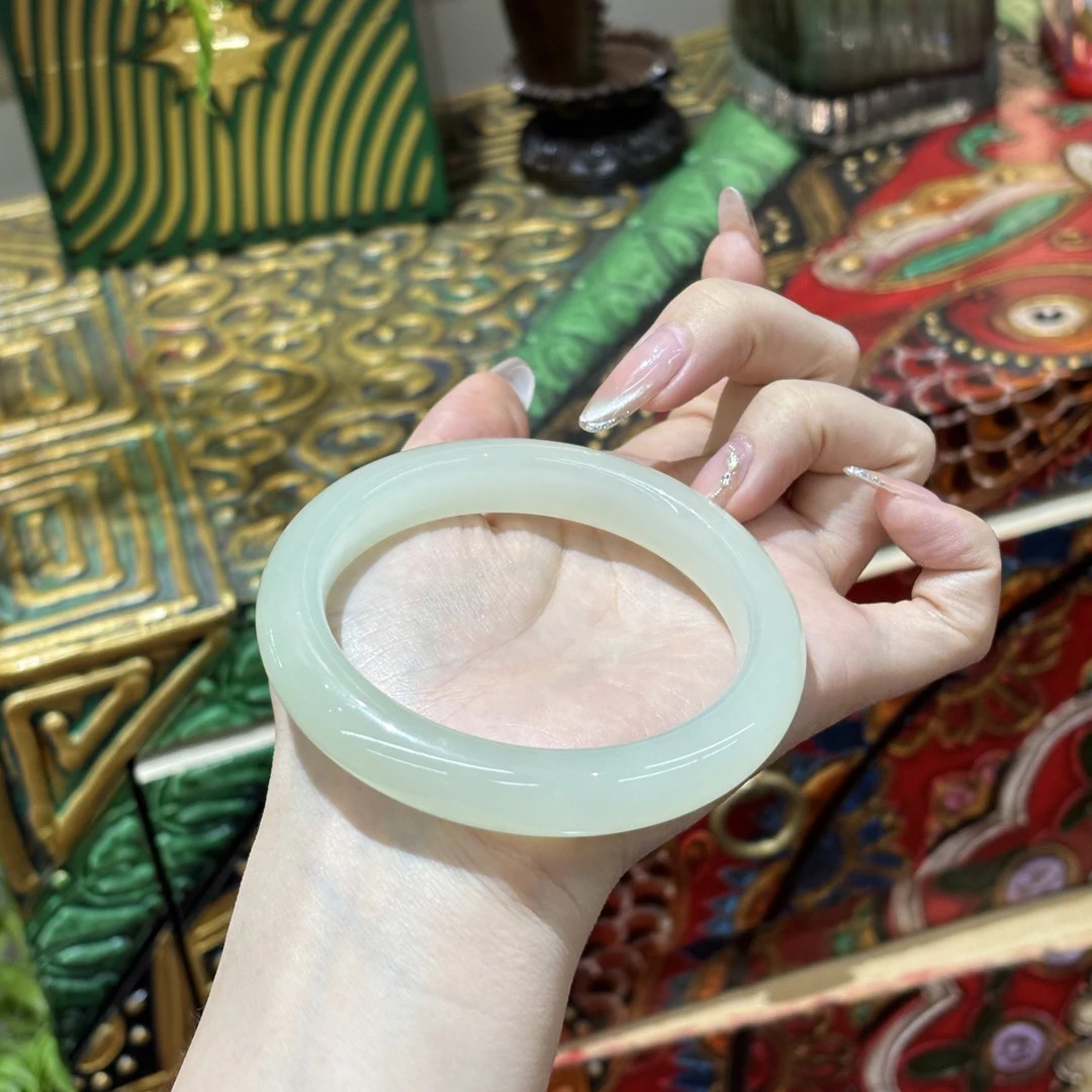 090216wm和田玉青海料晴水手镯约61.4圈口67.5克