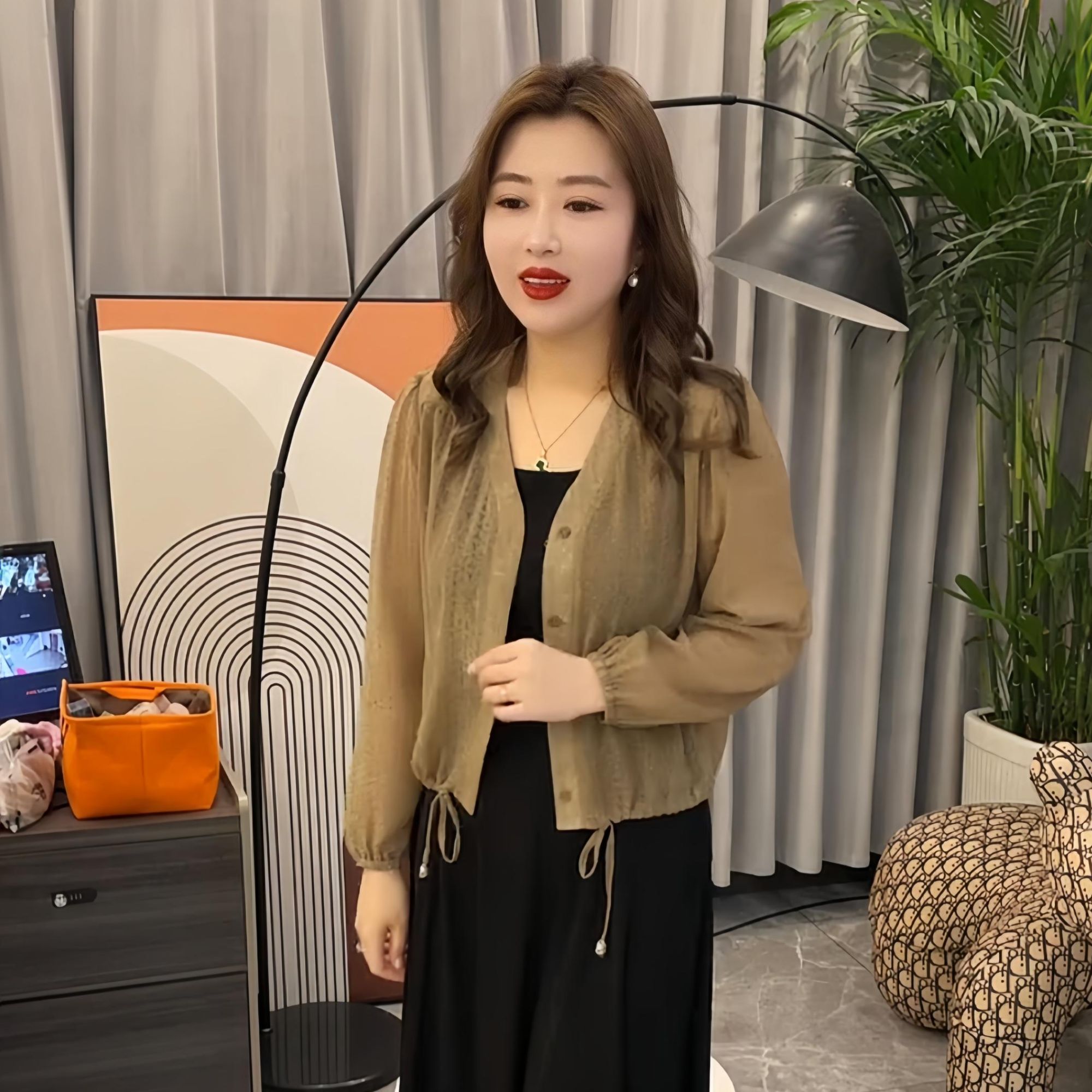 夏季宽松型薄款水晶砂女防晒短外套开衫宽松短款休闲百搭