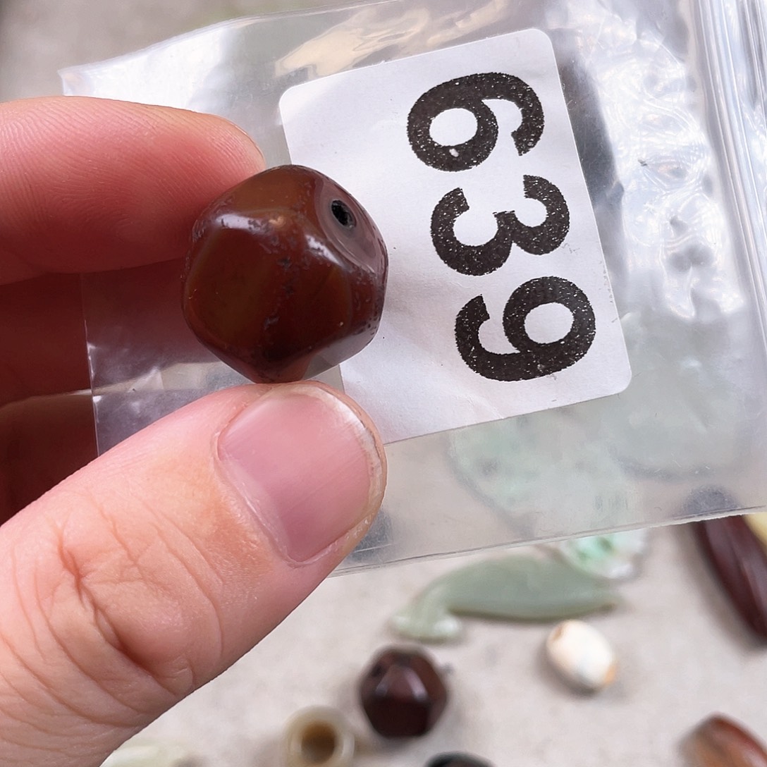 玛瑙/玉髓合金颈饰