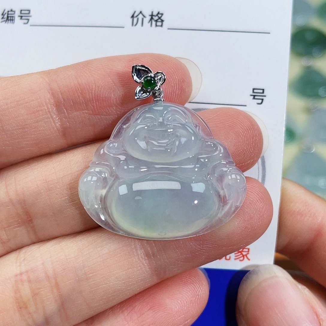 翡翠颈饰18K金镶嵌吊坠