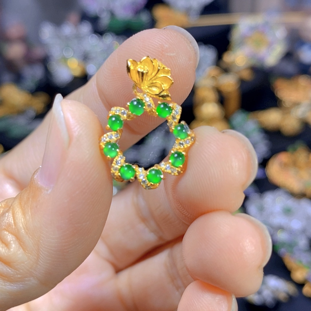 翡翠耳钉银S925镶嵌天然翡翠