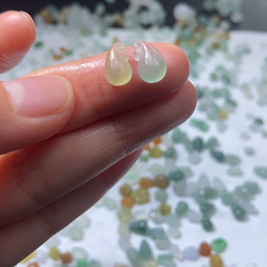 定制翡翠未镶嵌一对价格