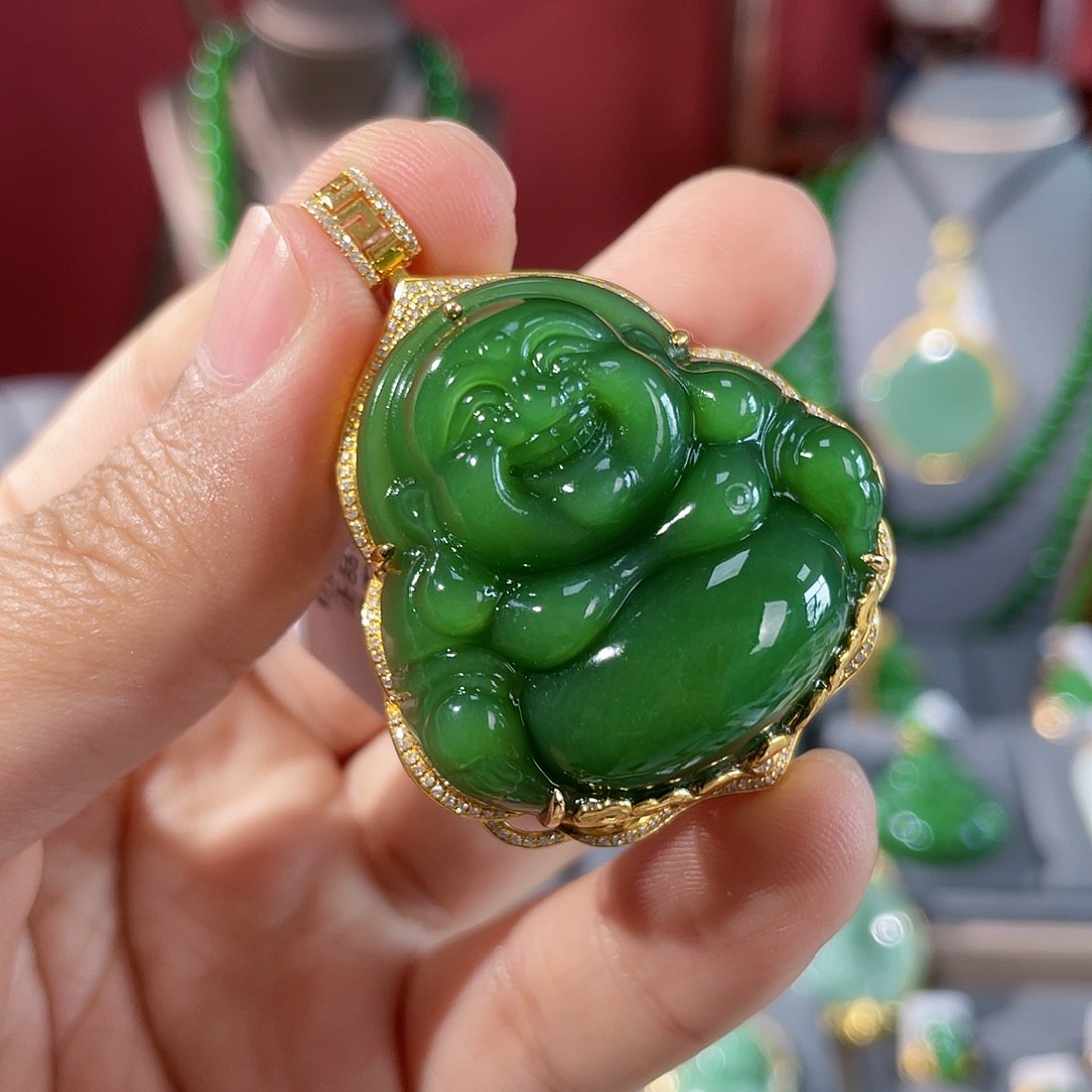 和田玉（碧玉）18K金镶嵌颈饰