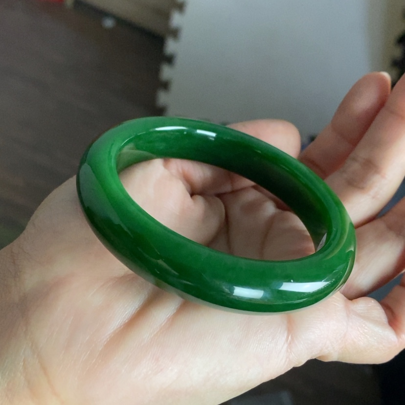 【闪购商品】未镶嵌手镯和田玉（碧玉）