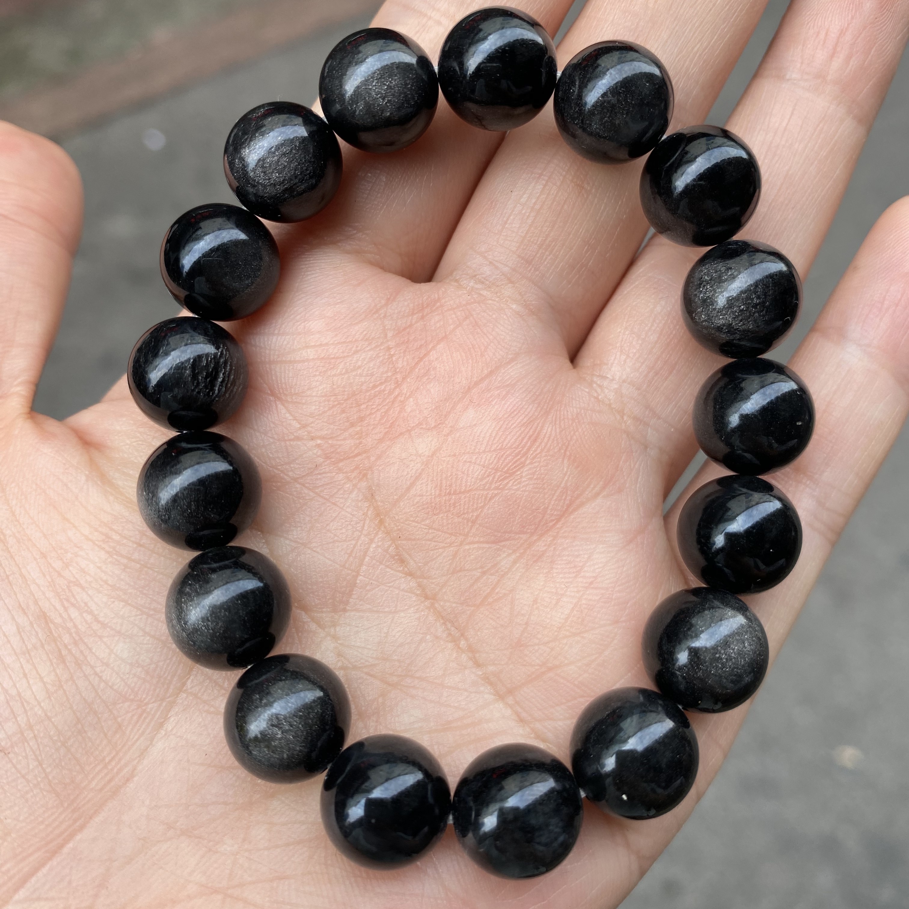 和田玉聚墨漆黑，银沙闪耀，超绝一串儿玉手串手工黑色光珠百搭