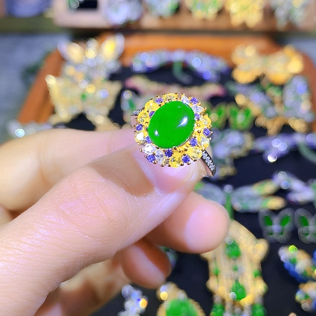 颈饰银S925镶嵌翡翠