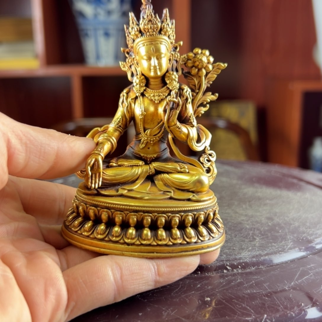 牧*佛像的造型和造型都