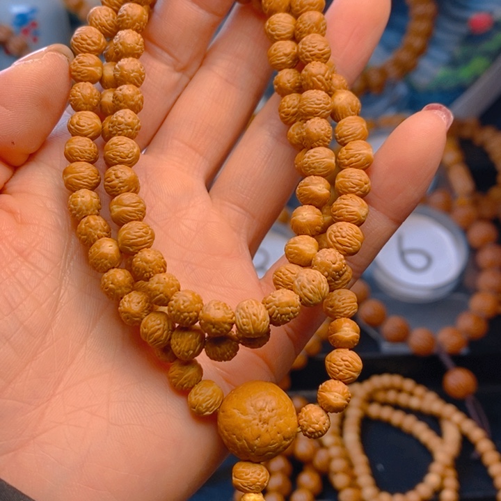 桃核手串0.77777777777