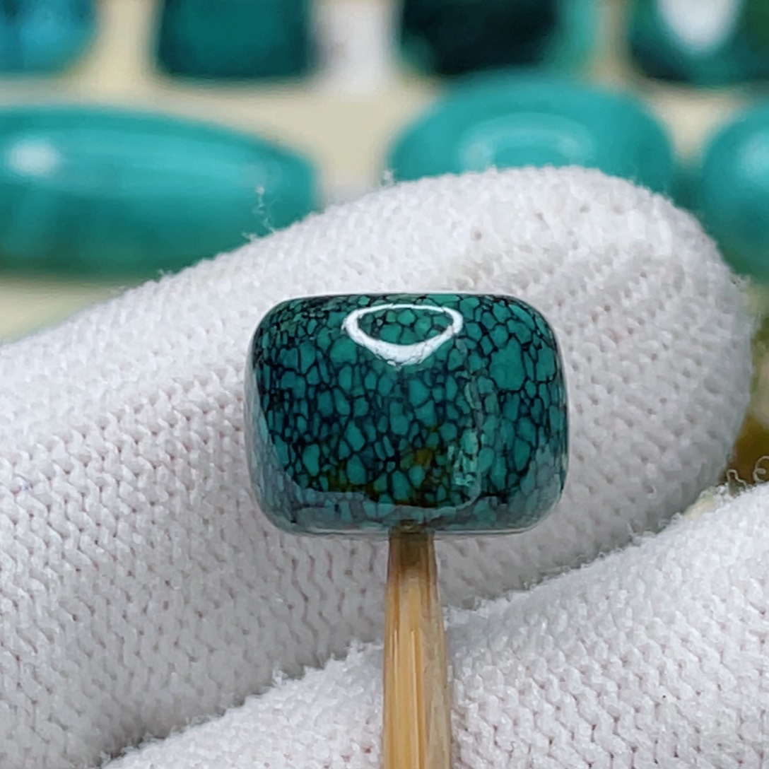 绿松石珠宝奇石未镶嵌小**哥