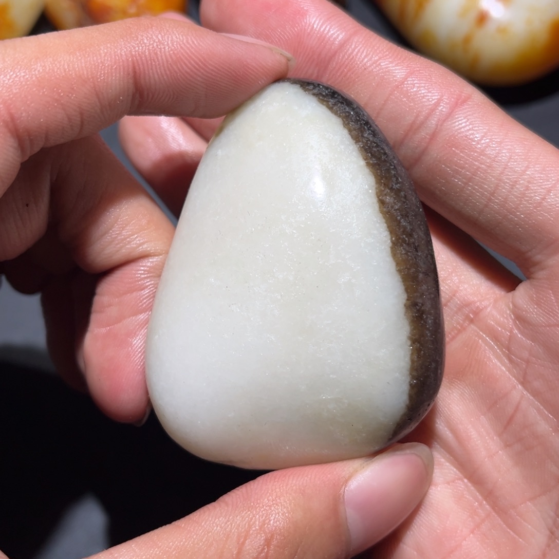 和田玉未镶嵌珠宝奇石