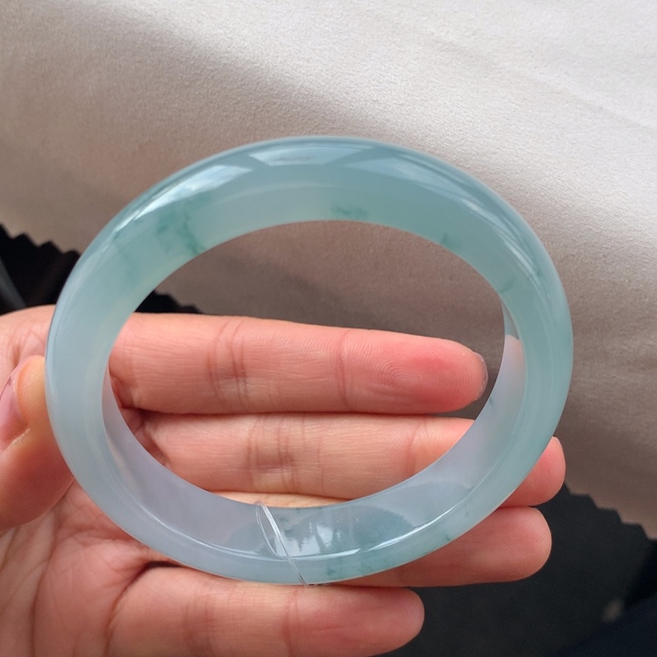 翡翠手镯未镶嵌翡翠手镯56