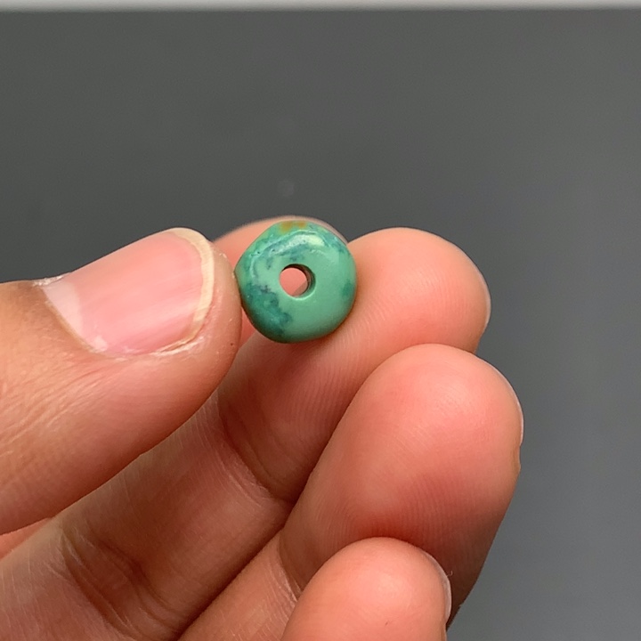 绿松石颈饰未镶嵌