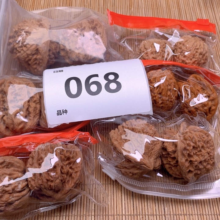 文玩核桃把件68号6对