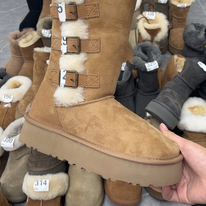 栗色三排扣厚底35