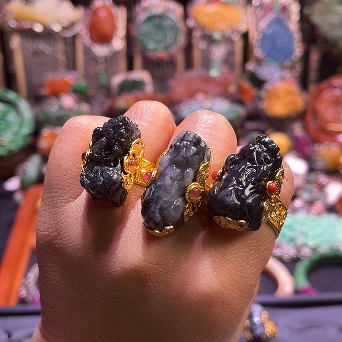 翡翠未镶嵌戒指新款福利