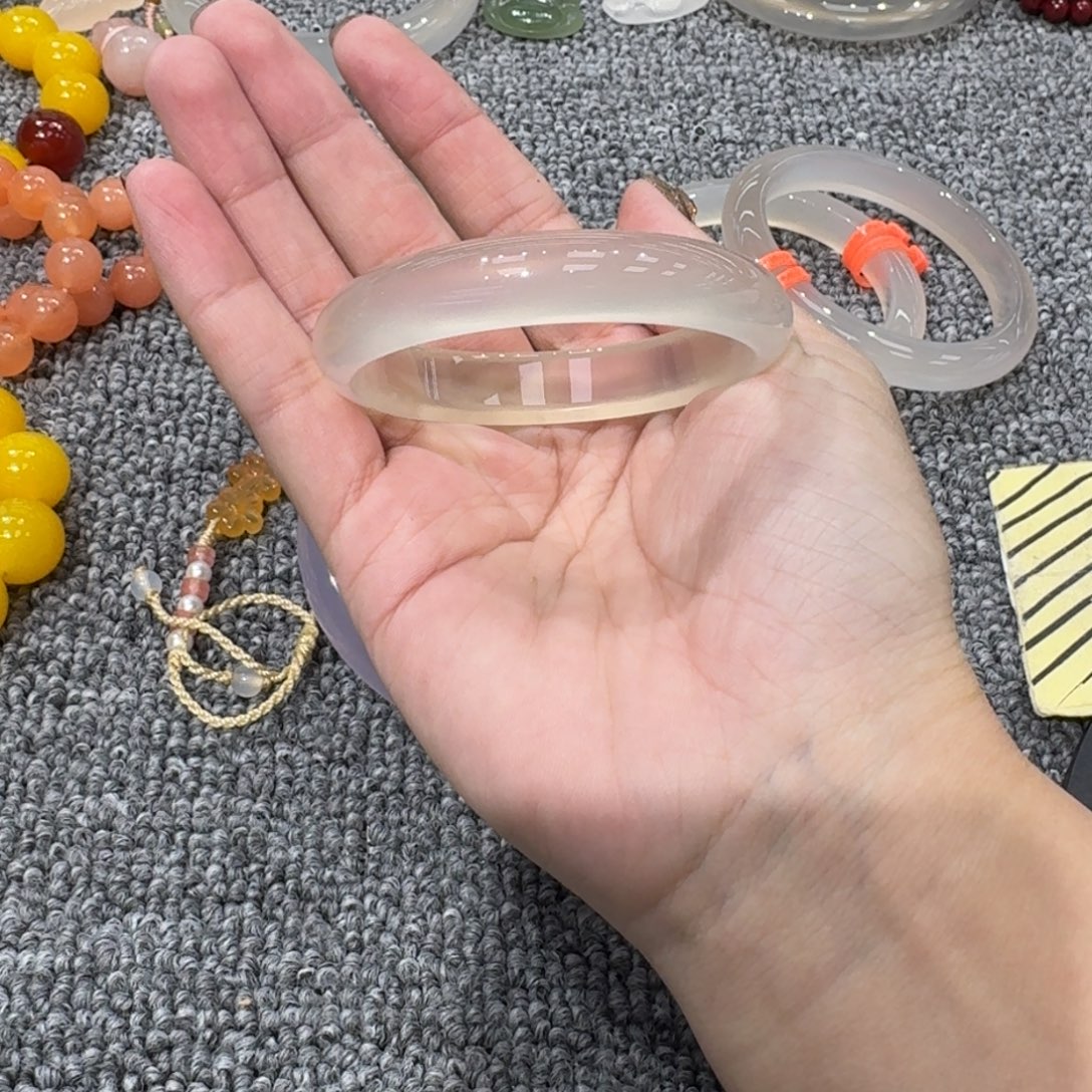 白***柏玛瑙/玉髓未镶嵌手镯09