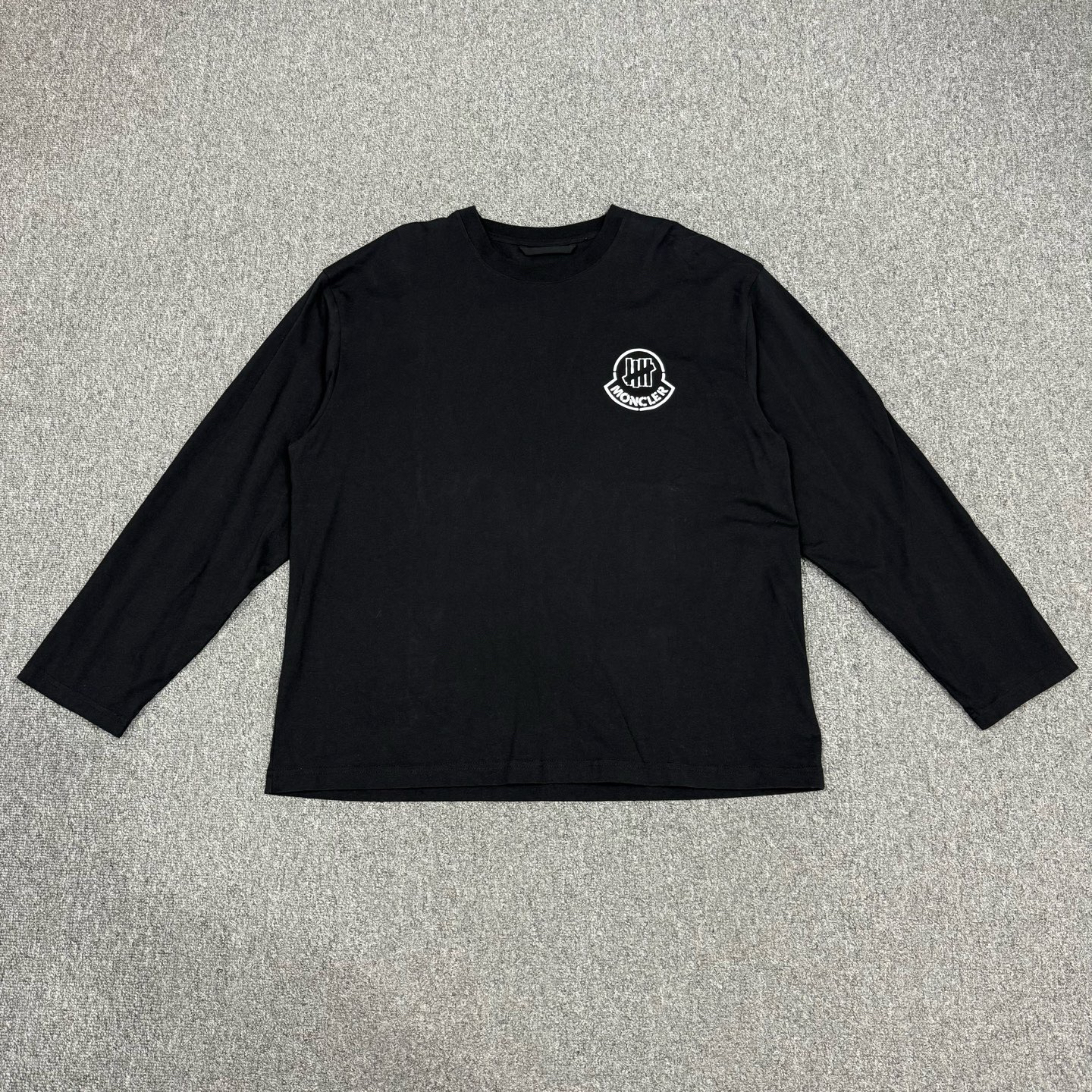 未使用 MONCLER 18128039 联名款黑色logo长袖 未使用XL码