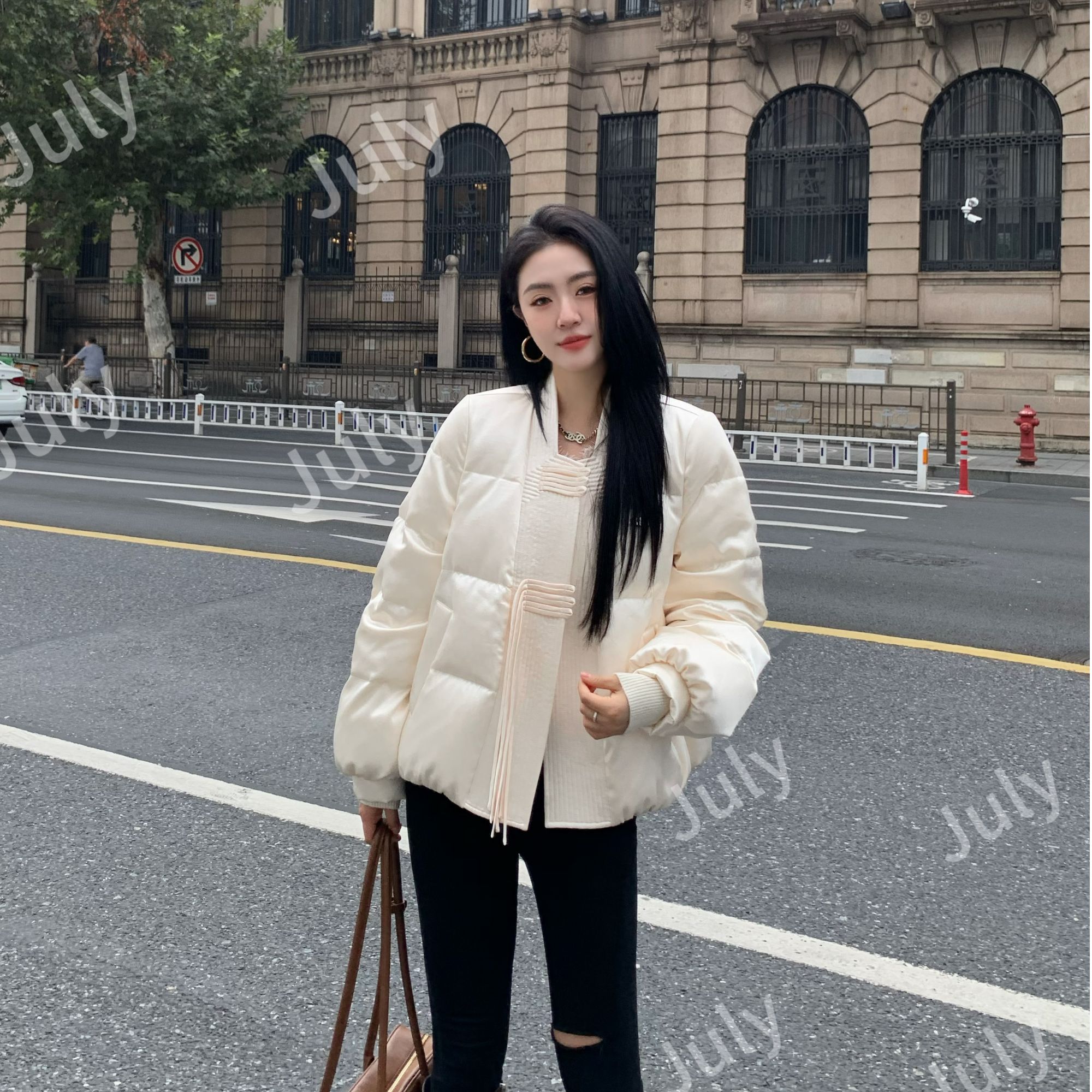 赵七月July2025年【90白鹅绒】冬季新款国风气质女人短鹅绒服#3077