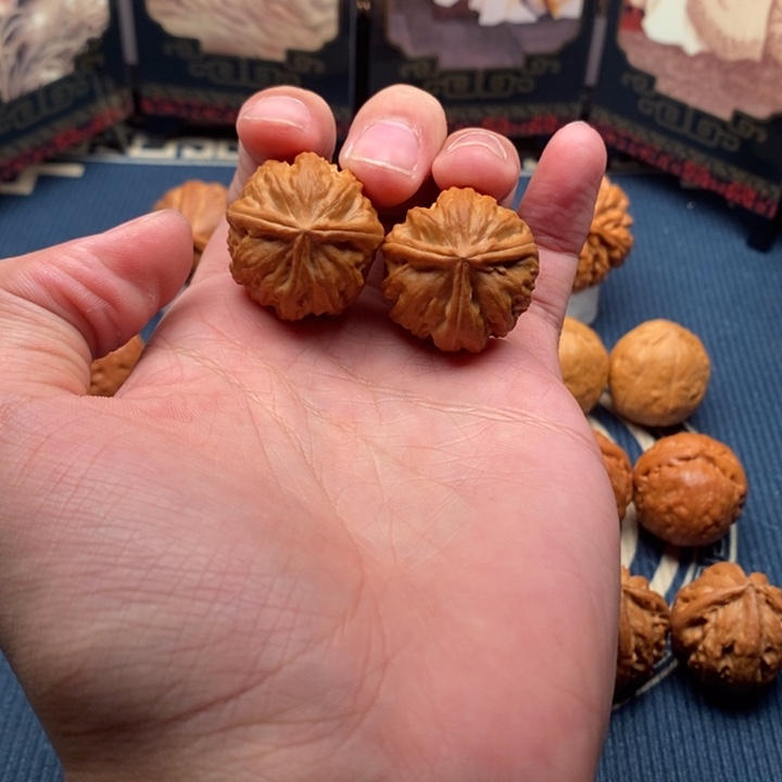 文玩核桃把件安*三棱