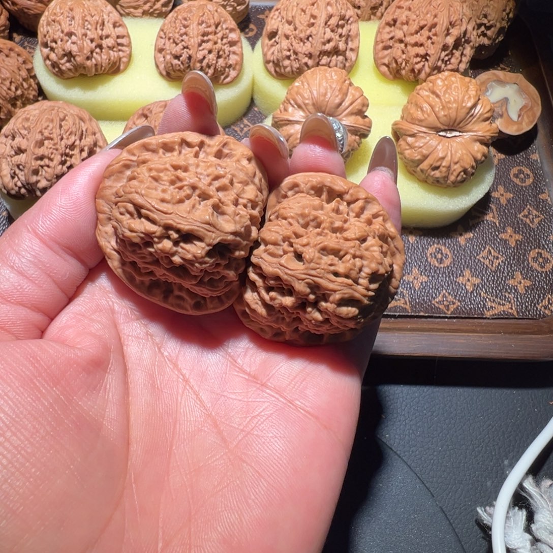 吊坠文玩核桃南疆石40福利