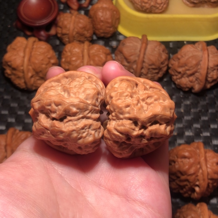 文玩核桃把件40掐腰蹬腿肌肉蛙