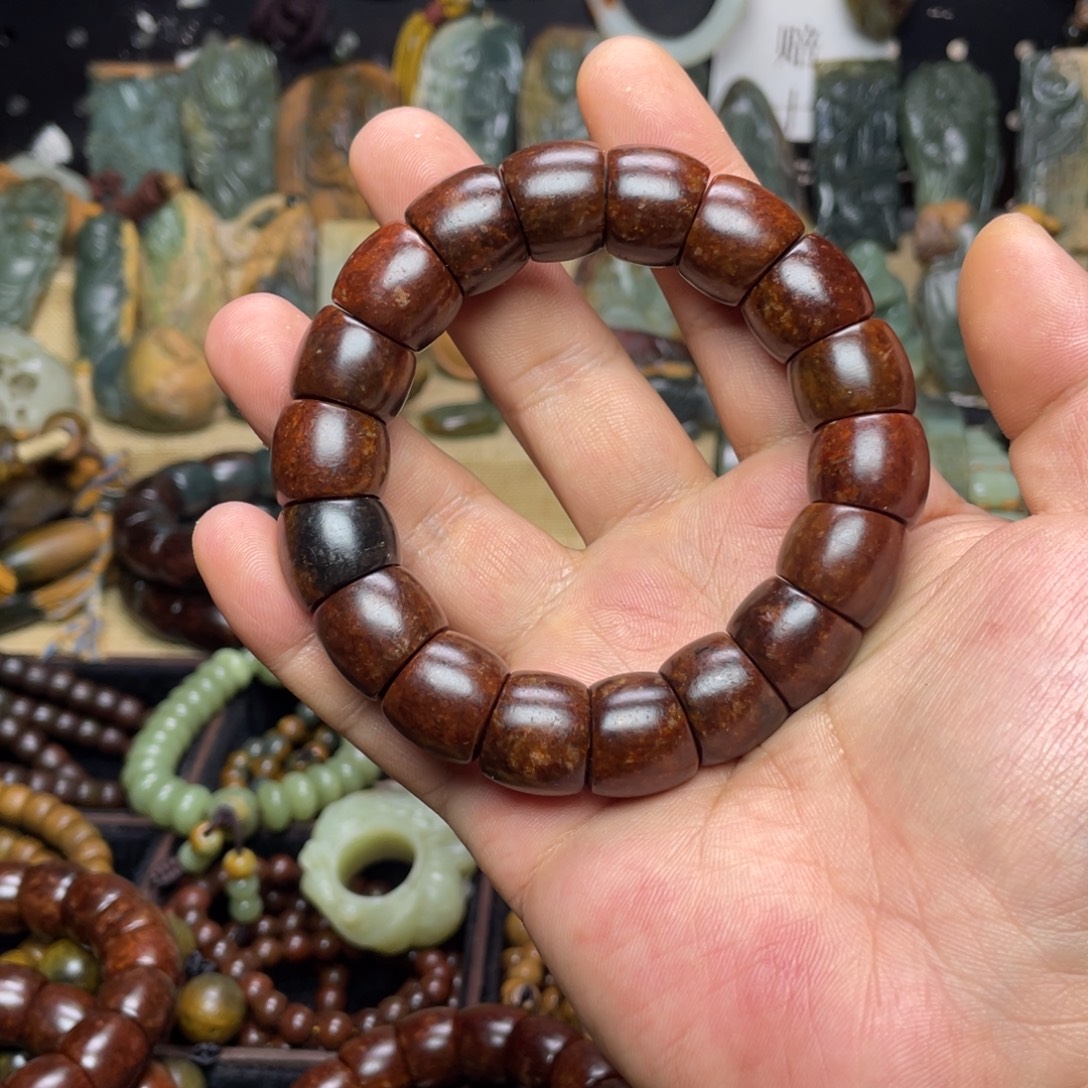 博***宇岫岩河磨玉（透闪石质玉）未镶嵌颈饰卡17马蹄