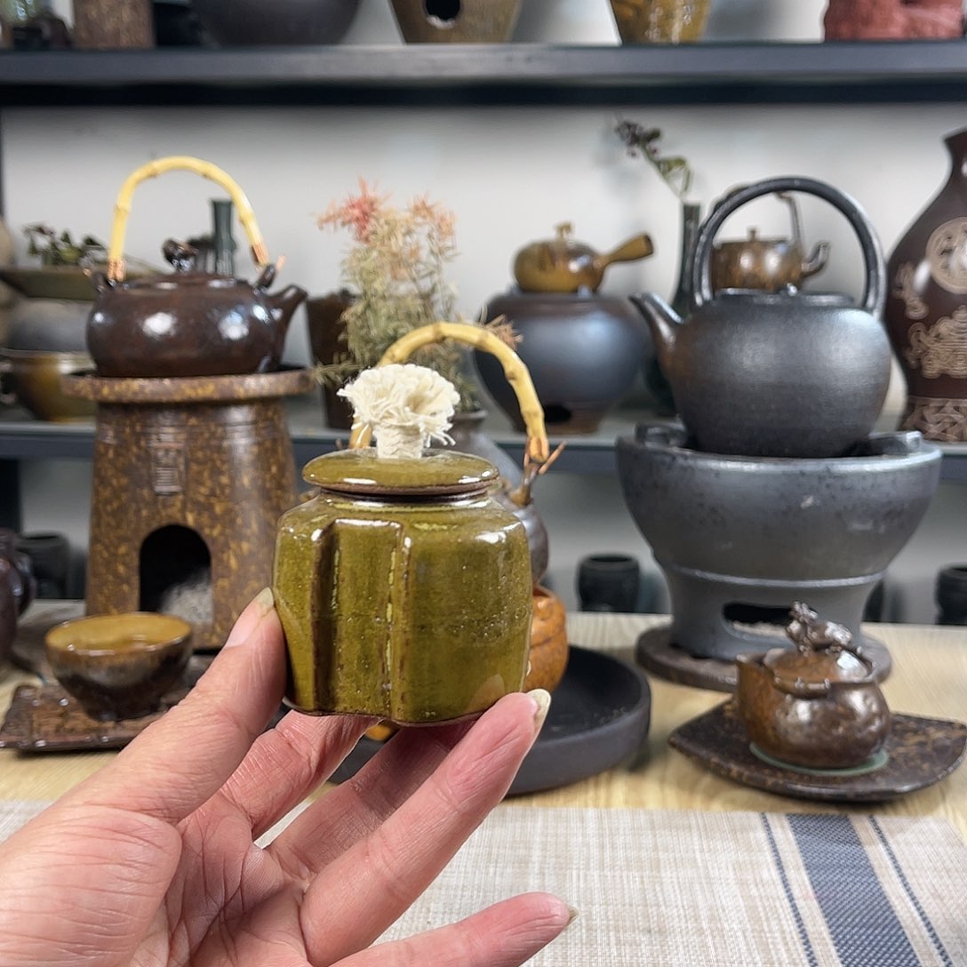 壶紫砂粗陶实用酒精罐