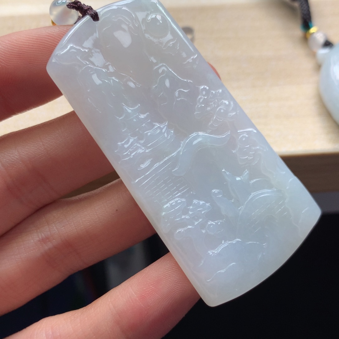 颈饰未镶嵌翡翠吊坠