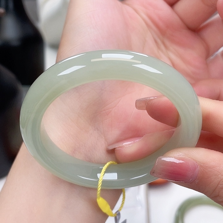 和田玉手镯53未镶嵌