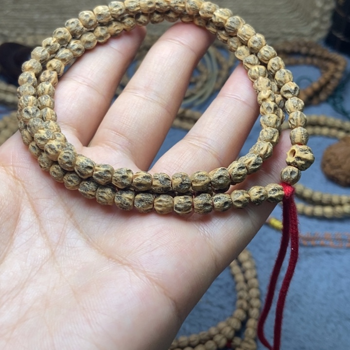 【闪购商品】吊坠柏香籽/百香籽家***笔