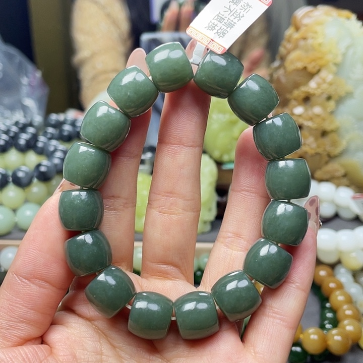 未镶嵌和田玉手链