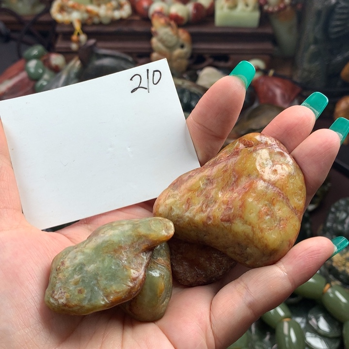 岫岩河磨玉（透闪石质玉）手把未镶嵌