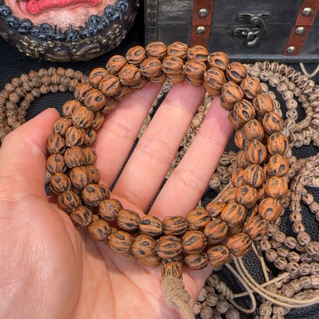 •***途柏香籽/百香籽吊坠