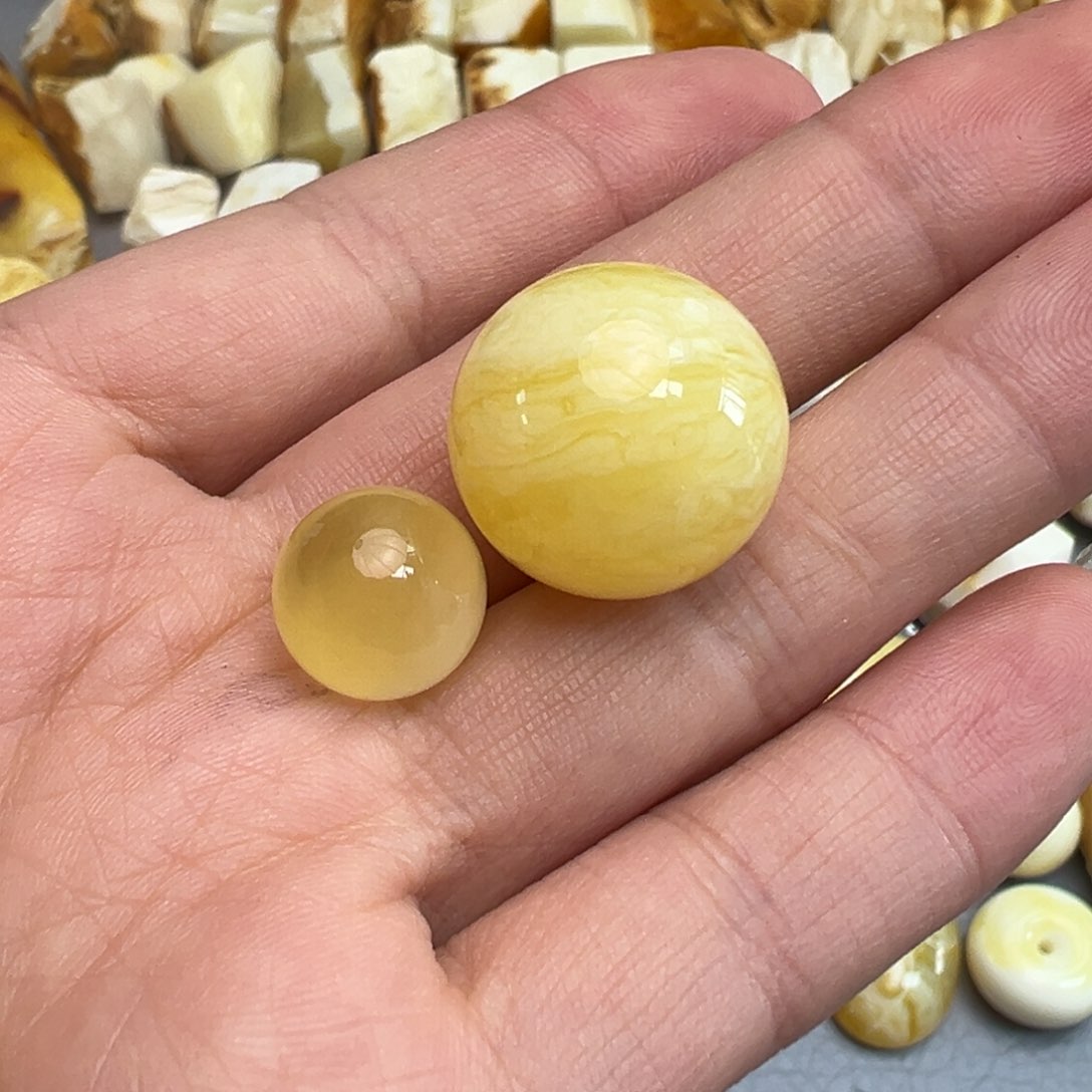 定制琥珀未镶嵌蜜蜡